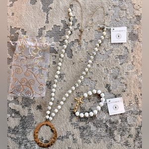 Necklace and bracelet set NEW !